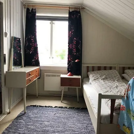 Cozy Sentral House In Prázdninový dům Kabelvåg