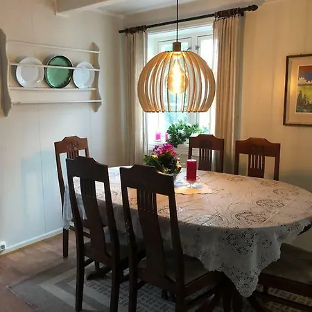 Cozy Sentral House In *